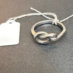 Elegant Stainless steel Knot Ring size 6